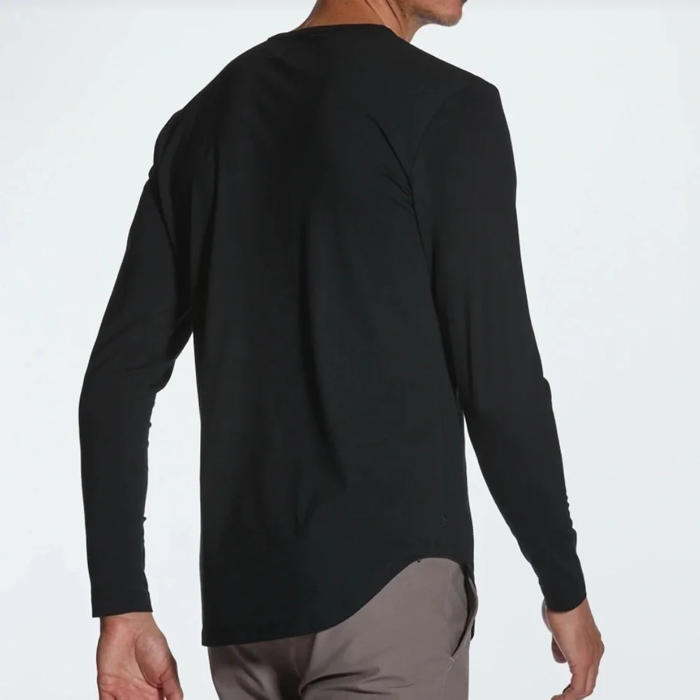 Nwot CUTS Long Sleeve Crew Elongated Shirt Black - Picture 2 of 8